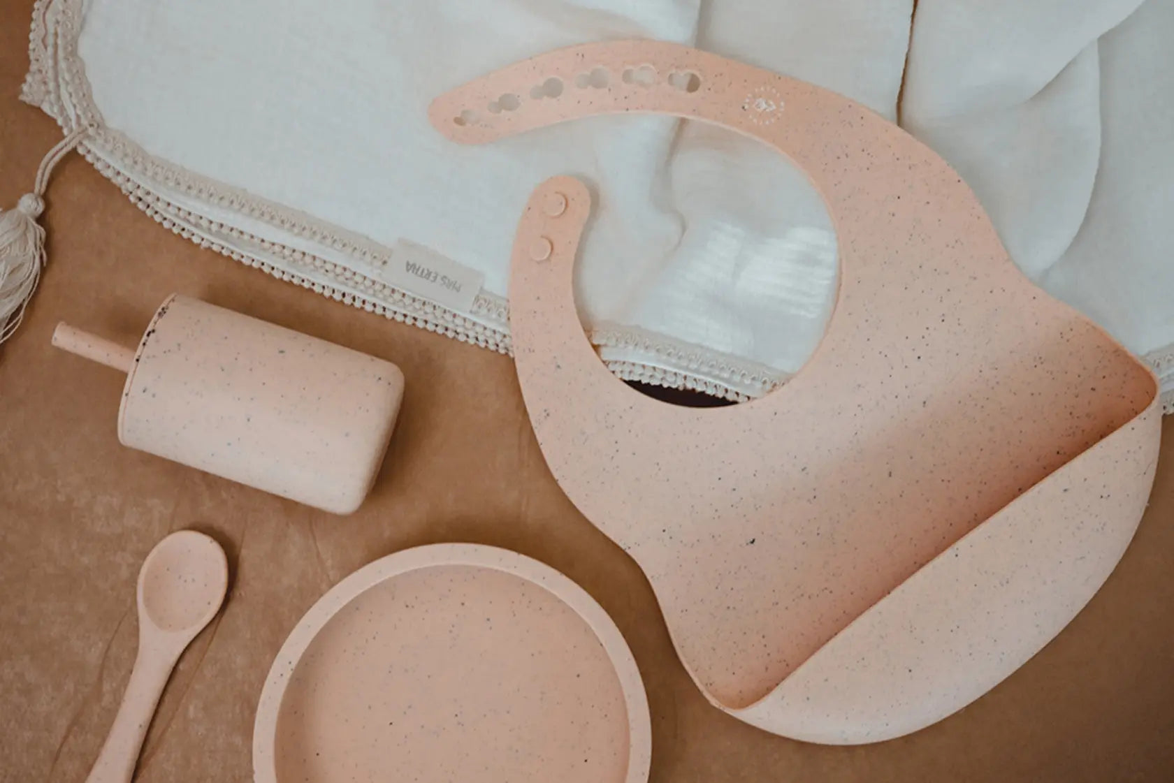 Silicone bib - Blush Speckle Mrs.Ertha