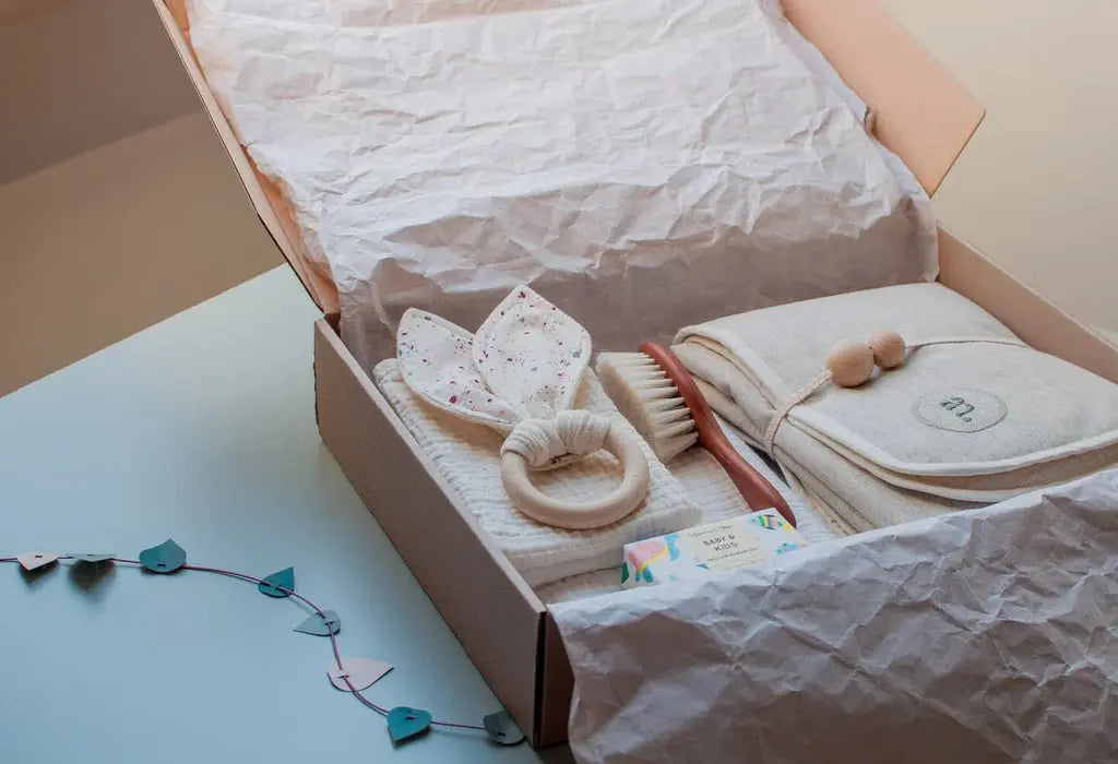 The Newborn Edition - Mini Mat, Soft Towel Set, Bunny Ears - Baby Gift Box  an.nur   