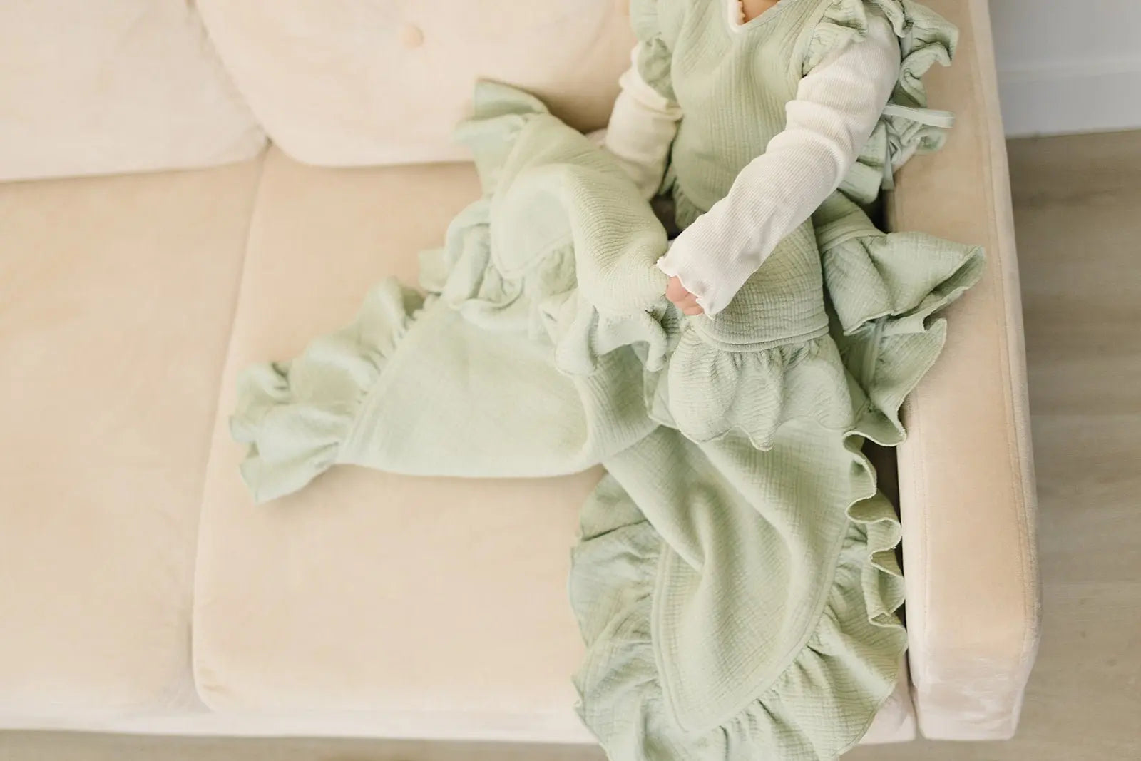 Olive Ruffle Blanket, Cozy and Stylish, Perfect for Long Car Rides, South Korean Made  Bloomere   