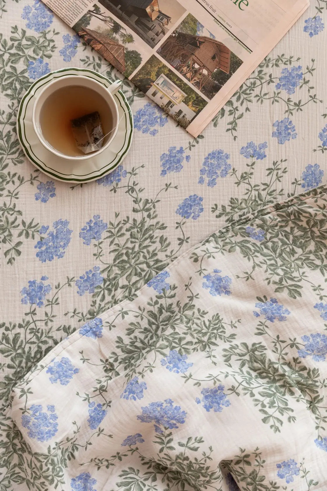 Soft Muslin Filled Blanket, Lightweight Baby Blanket, Nursery Bedding  Garbo and Friends   