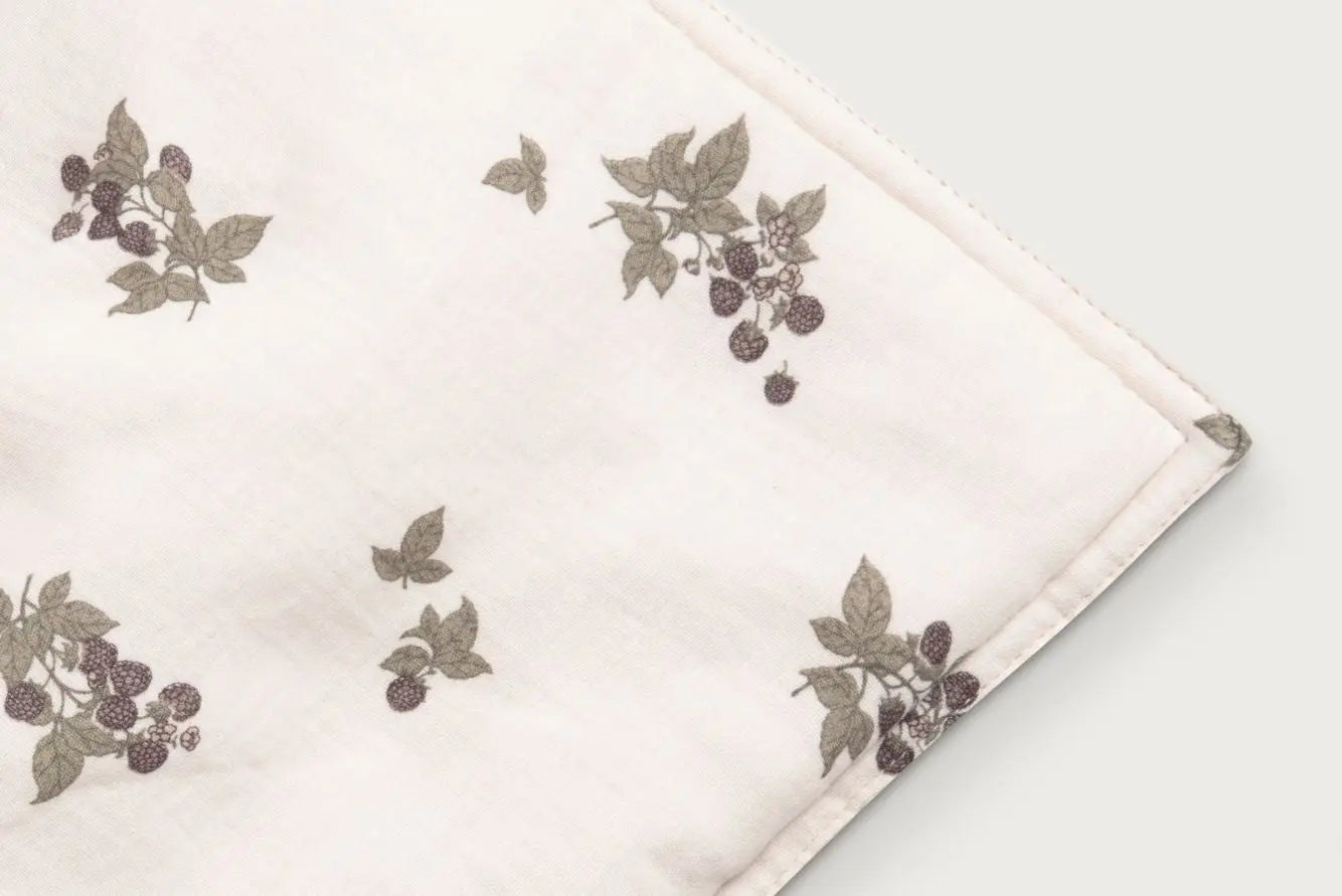 Soft Muslin Filled Blanket, Lightweight Baby Blanket, Nursery Bedding  Garbo and Friends   