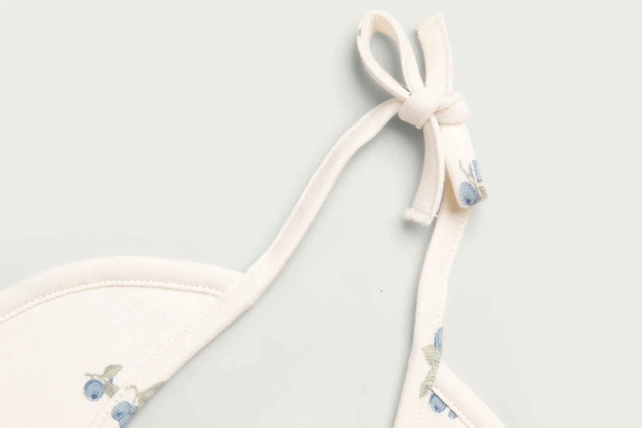 Jersey Bib, Delicate and Perfect, Made in Portugal, OEKO-TEX® 100 Certified  Garbo and Friends   