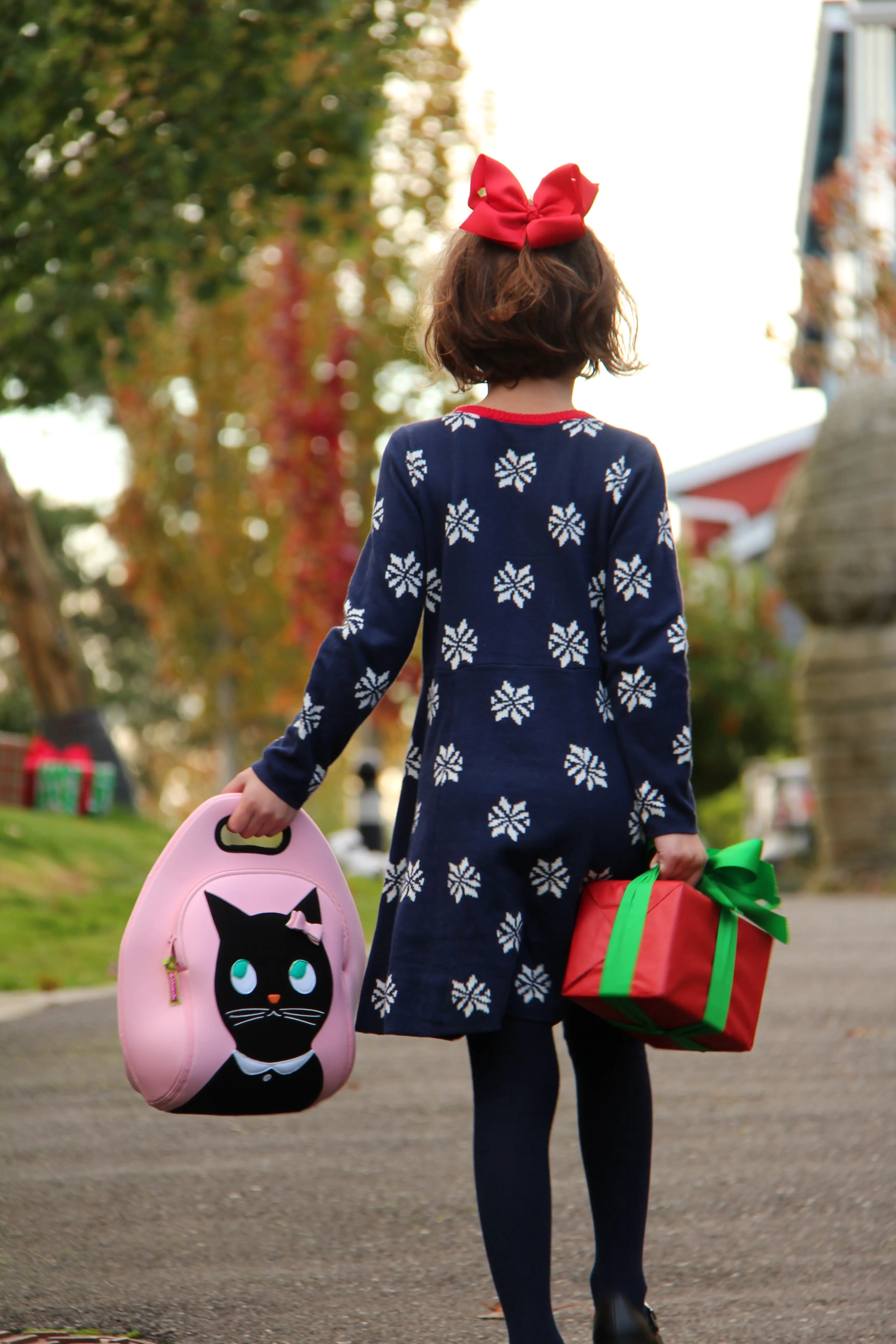 Miss Kitty Lunch Bag - Pink and Black, Insulated Neoprene Lunch Tote Lunch Bag Dabbawalla   