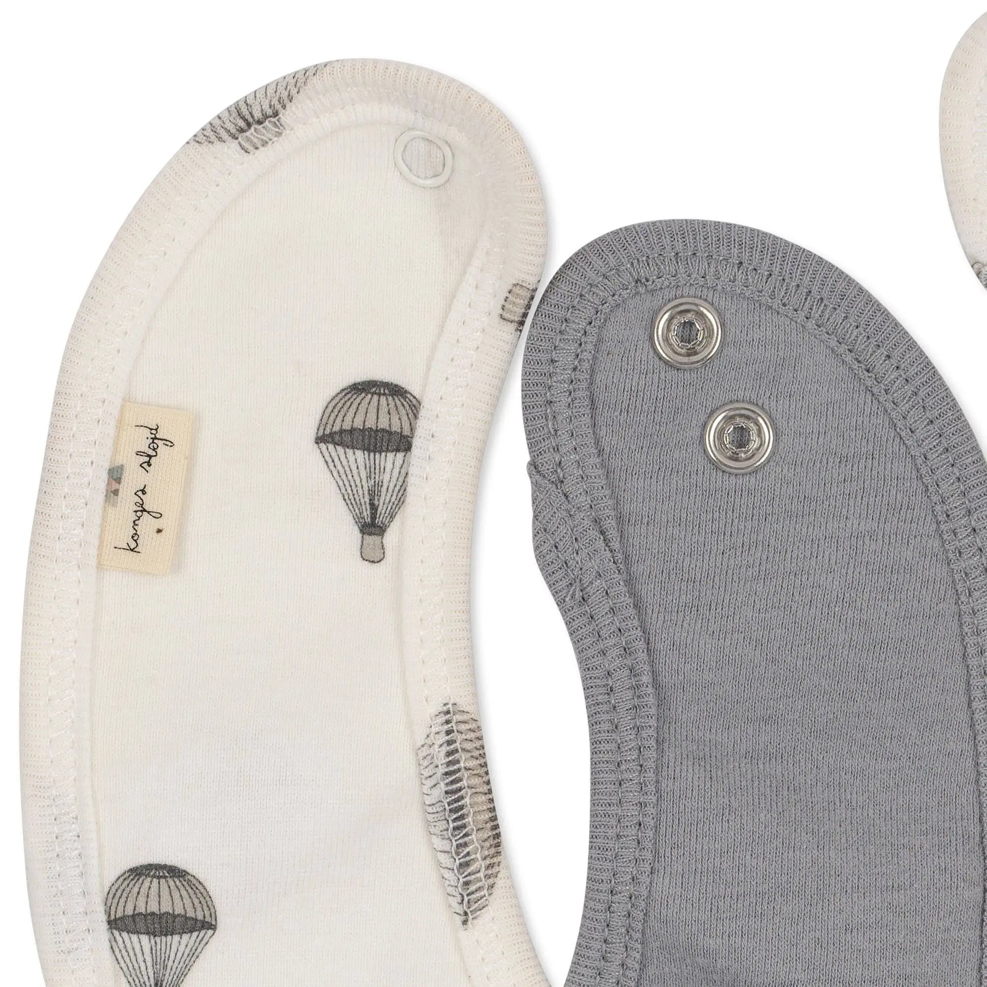 2 Pack Parachute Organic Cotton Baby Bibs, Soft and Absorbent, Feeding Essential  Konges Sløjd   