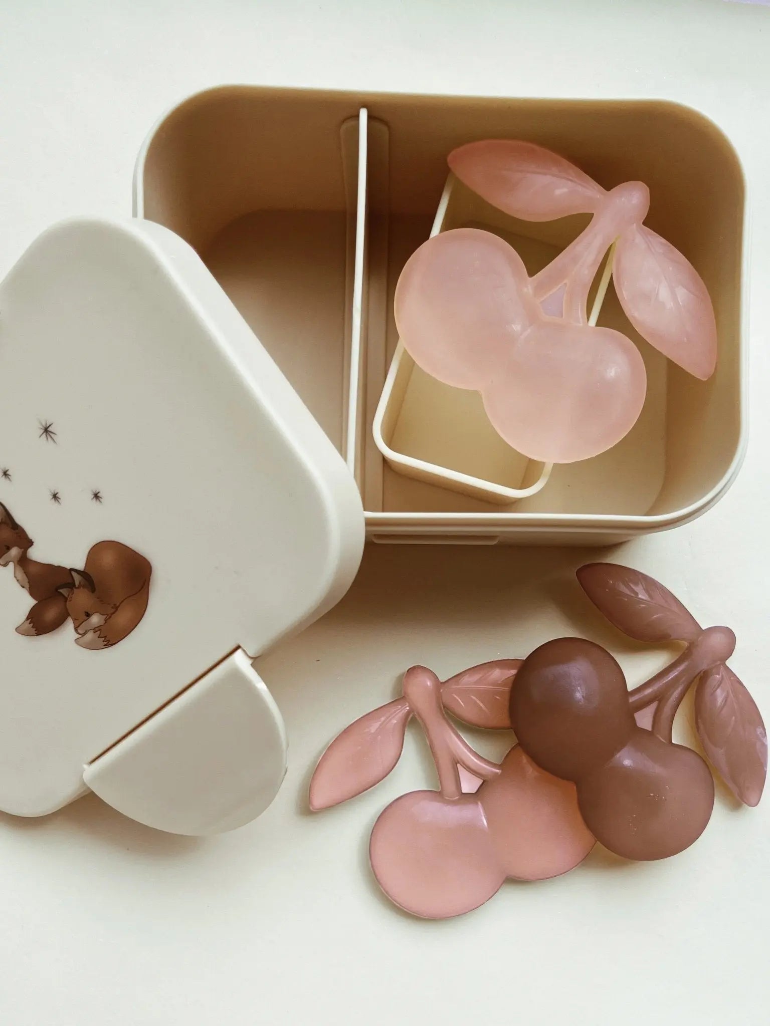 Cherry Shape Lunch Box Cooler, 3 Pack, Functional & Aesthetic Lunchtime Essential  Konges Sløjd   