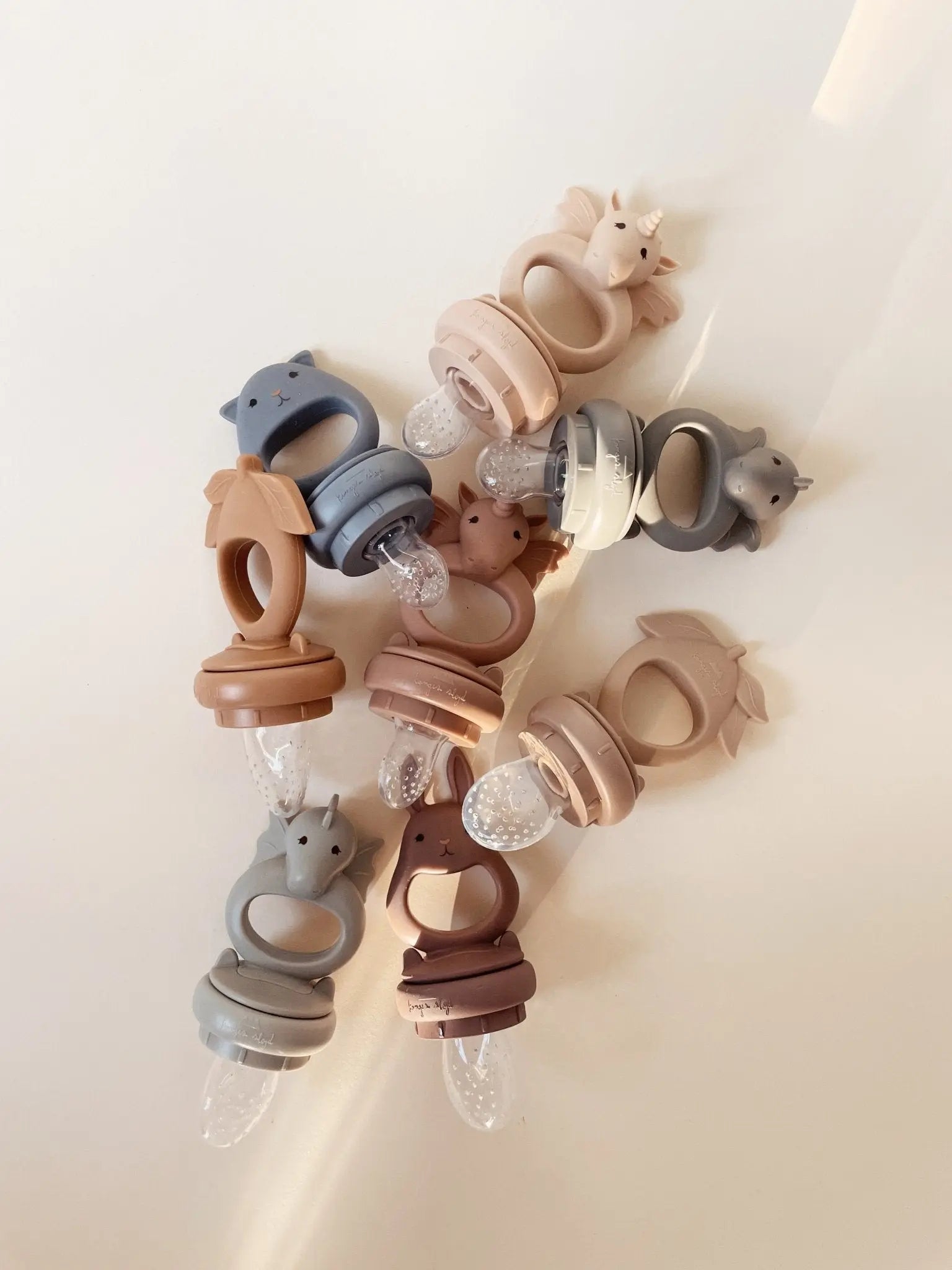 Silicone Fruit Feeding Pacifier - Bunny & Lemon  Konges Sløjd   