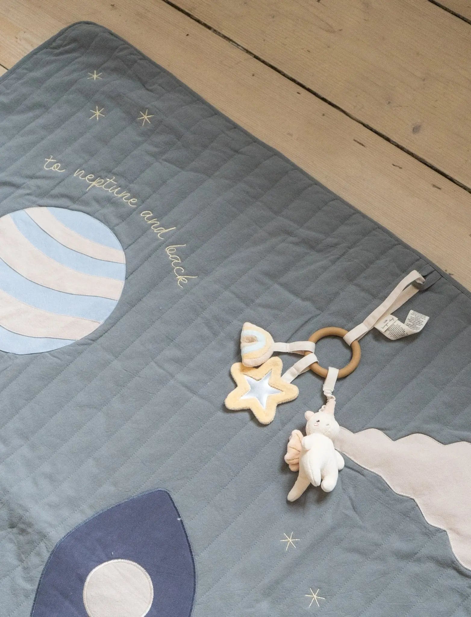 Play Blanket with Toy Hoops, Organic Cotton, Sensory Development, Shapes & Sounds, Tactile Materials  Konges Sløjd   