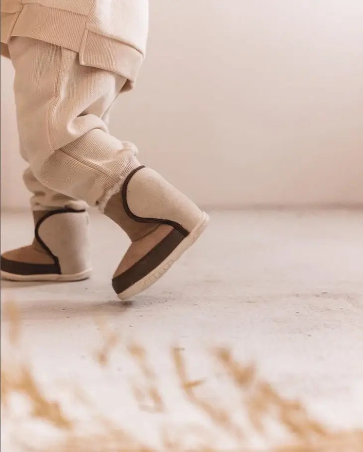 Children's Brownie Winter Boots  Mrs.Ertha   